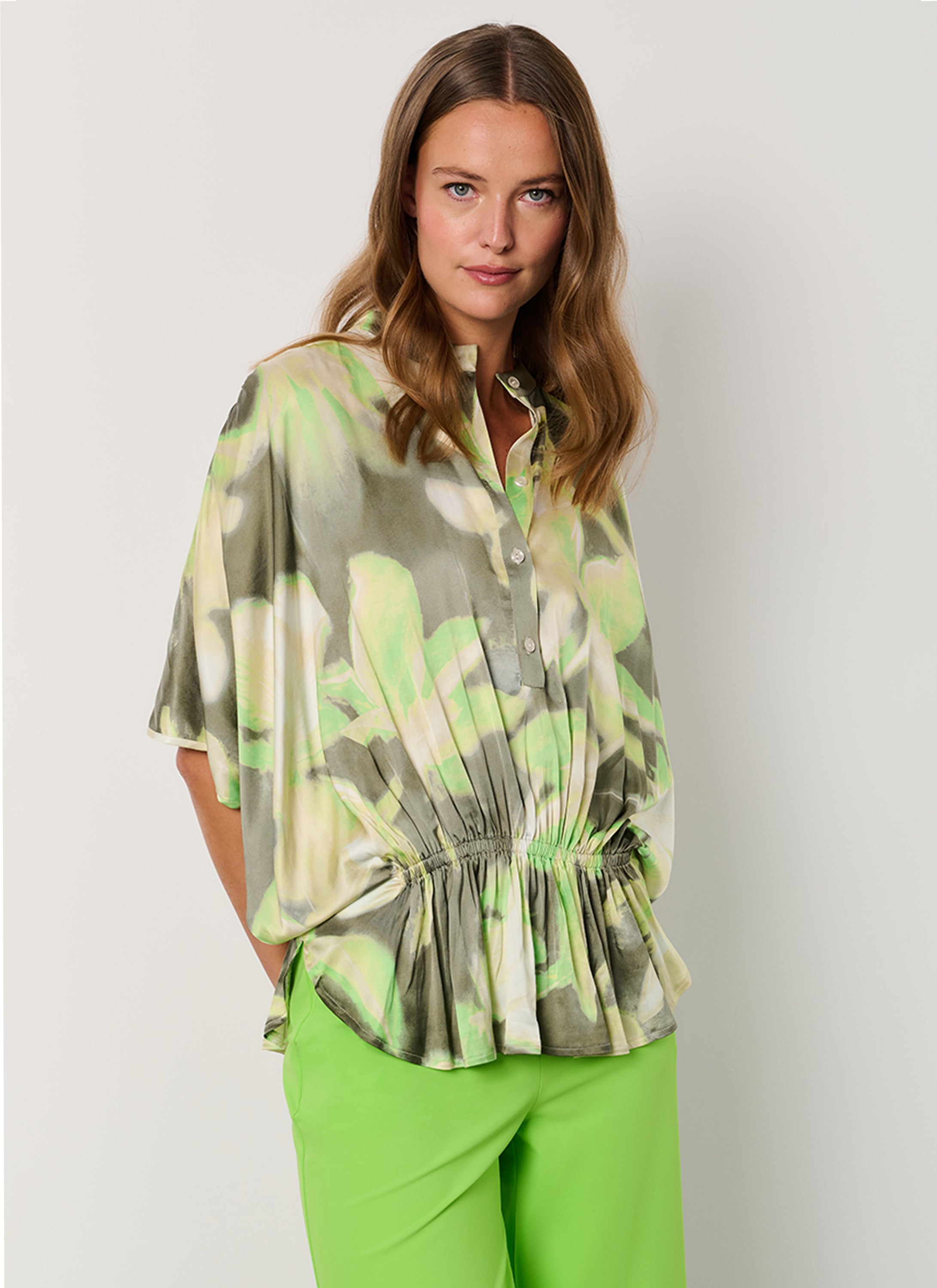 COMING SOON | Top | Satin Viscose Dessin | Fusami | Fluor Flower