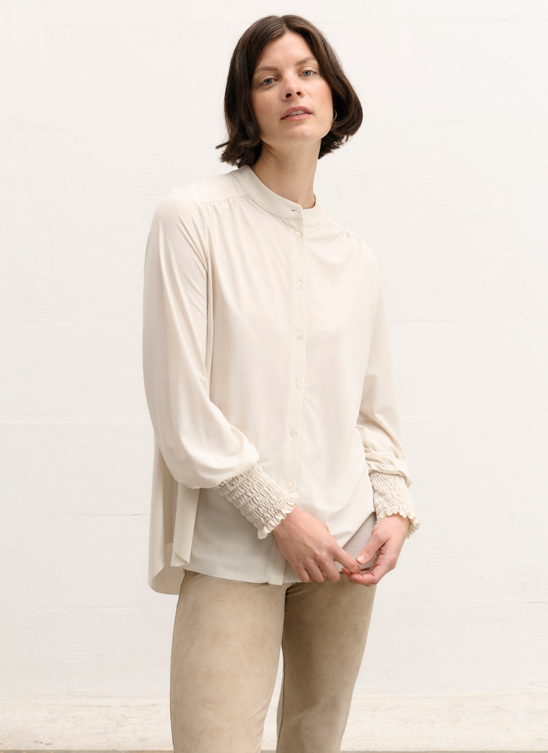 Blouse | Light Travel | Yukoya | linen